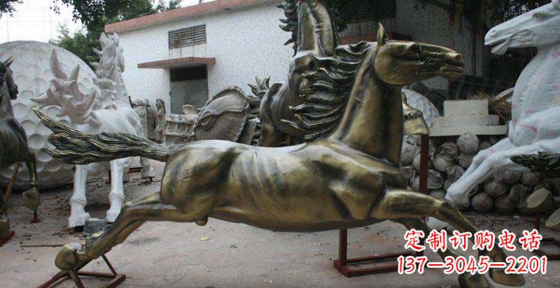 泰州公园奔跑的马动物铜雕