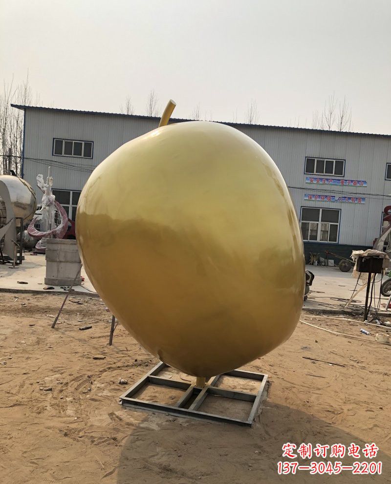 泰州仿铜质苹果玻璃钢雕塑