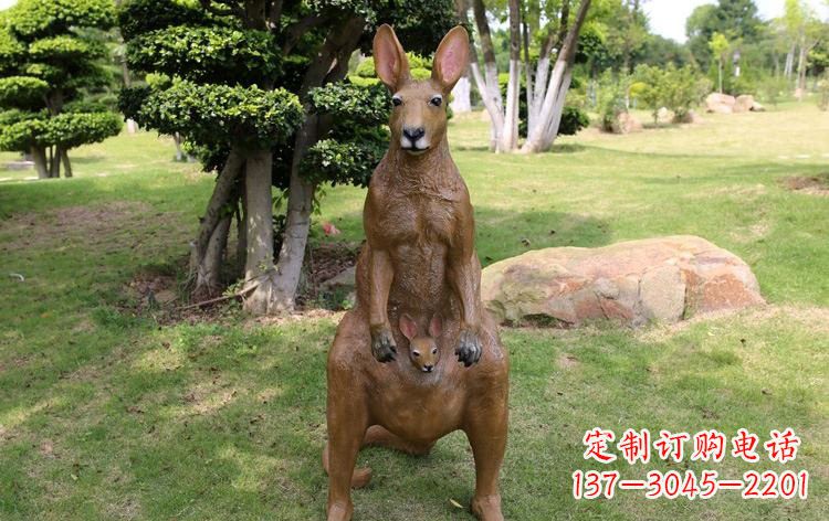 泰州公园玻璃钢仿真袋鼠雕塑