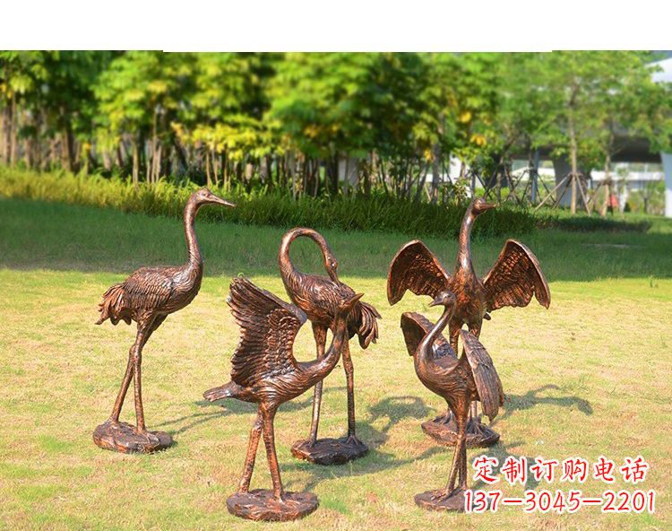 泰州仿铜钢玻璃摇头仙鹤雕塑