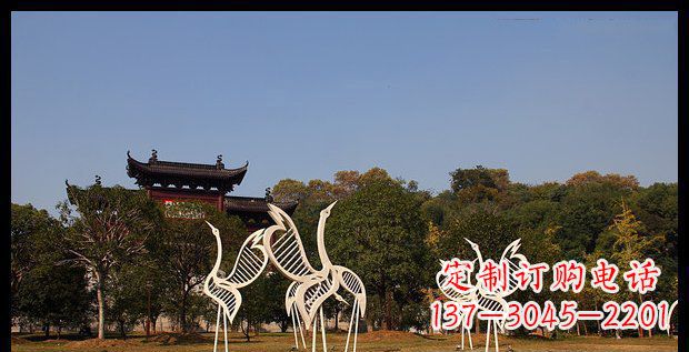 泰州中领雕塑的精美不锈钢仙鹤雕塑