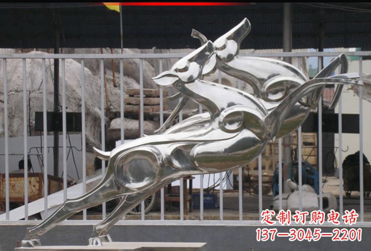 泰州梅花鹿不锈钢高光大型雕塑