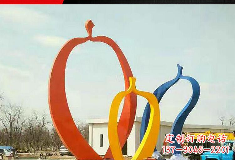 泰州金光闪耀,果实成熟——不锈钢苹果雕塑