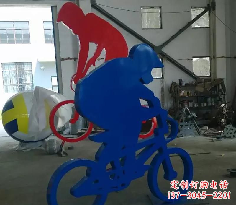 泰州公园不锈钢骑自行车运动人物雕塑