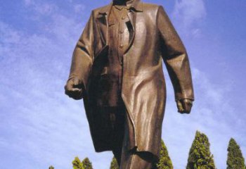 泰州产品名称传承历史 铸就邓小平雕塑