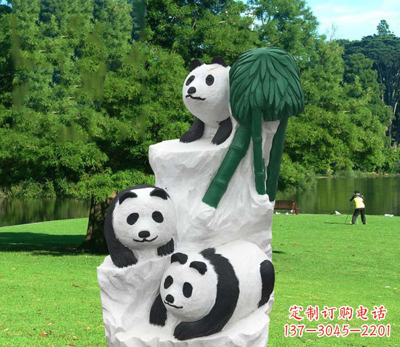 泰州公园大熊猫雕塑