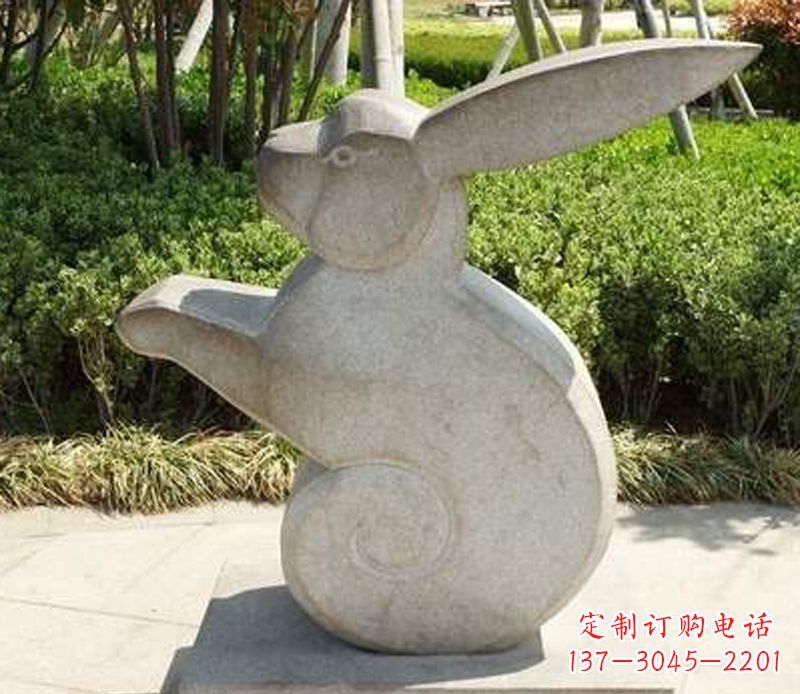 泰州公园兔子雕塑,营造可爱的氛围