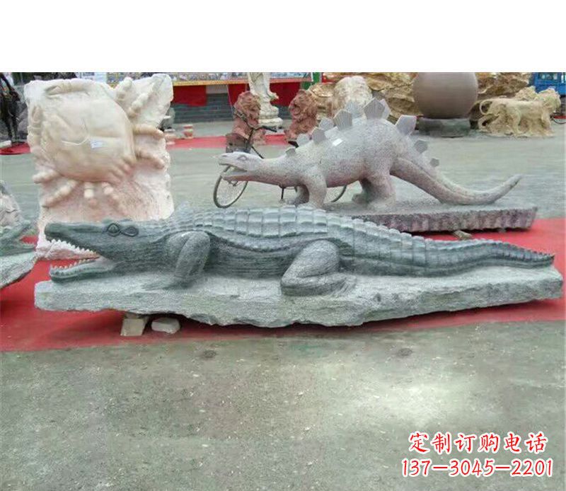 泰州公园动物鳄鱼石雕