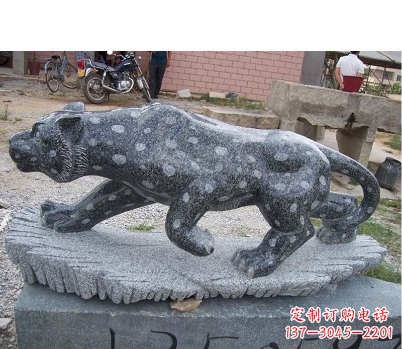 泰州公园动物猎豹石雕