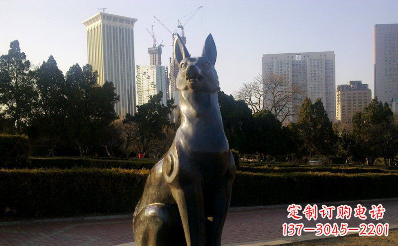 泰州公园狗动物铜雕