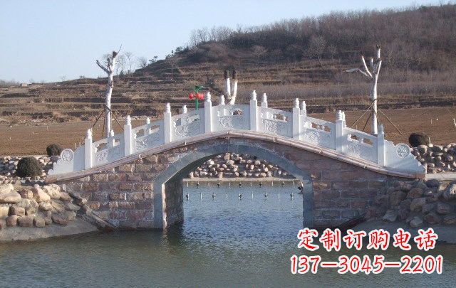 泰州独特设计的拱桥石雕