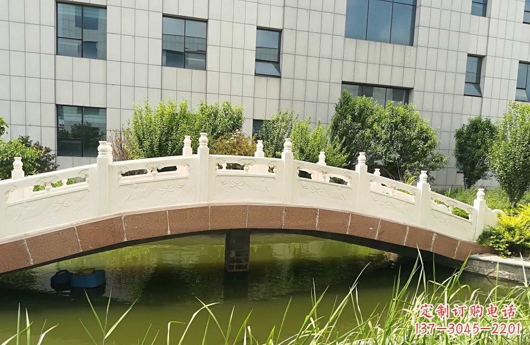 泰州手工制作的汉白玉石拱桥雕塑