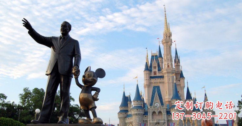 泰州公园华特迪士尼和米老鼠景观铜雕