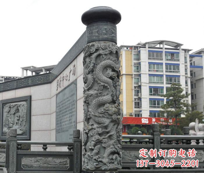 泰州传承中国古典文化的雕刻龙柱雕塑