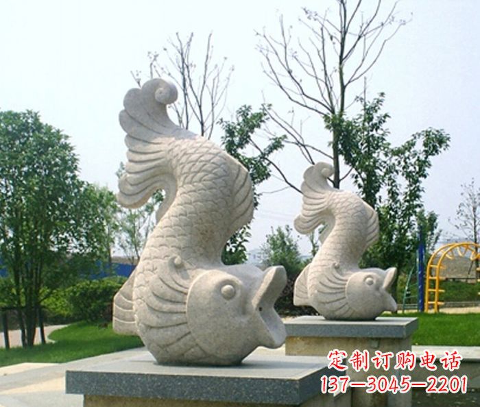 泰州自然美妙的鲤鱼石雕