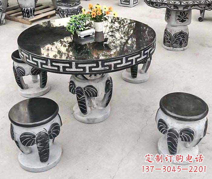 泰州圆形桌凳石雕-为公园景观增添艺术气息