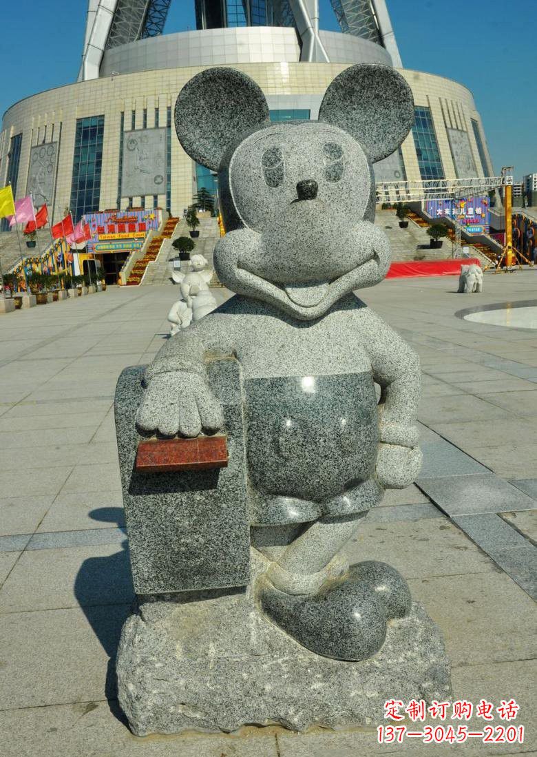 泰州令人惊叹的米老鼠塑像