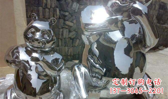 泰州真实不锈钢熊猫大型雕塑