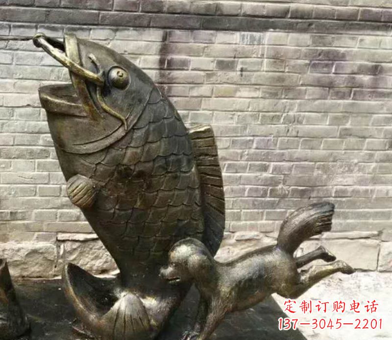 泰州优雅艺术的鲤鱼铜雕