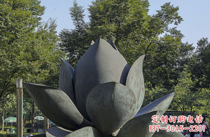 泰州公园莲花景观铜雕