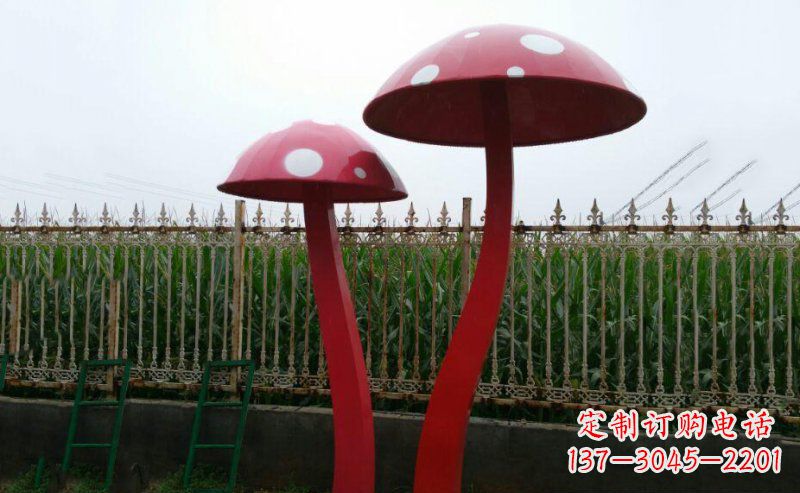 泰州精致蘑菇不锈钢雕塑