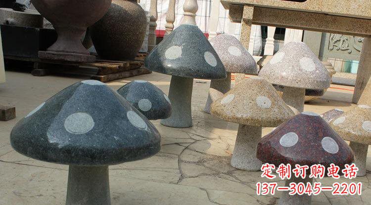 泰州别具特色的蘑菇石雕