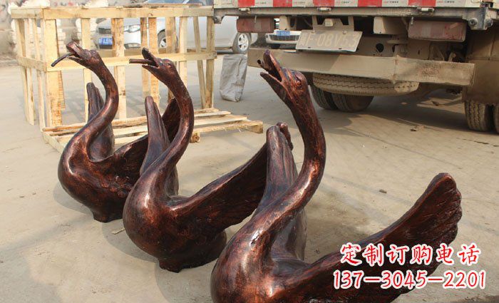 泰州公园喷水天鹅动物铜雕