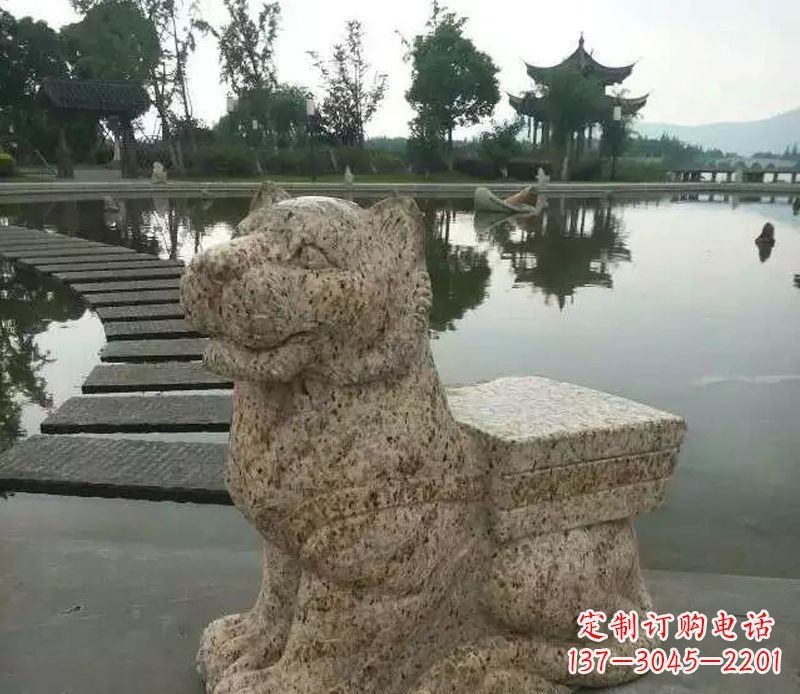 泰州公园十二生肖虎石雕