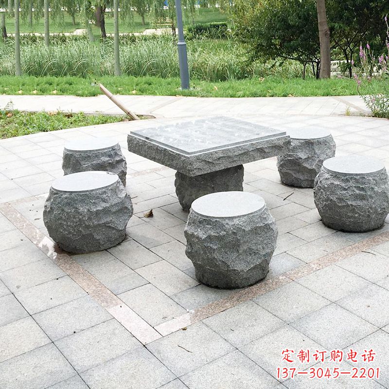 泰州新题目“古典风格石桌凳雕塑”