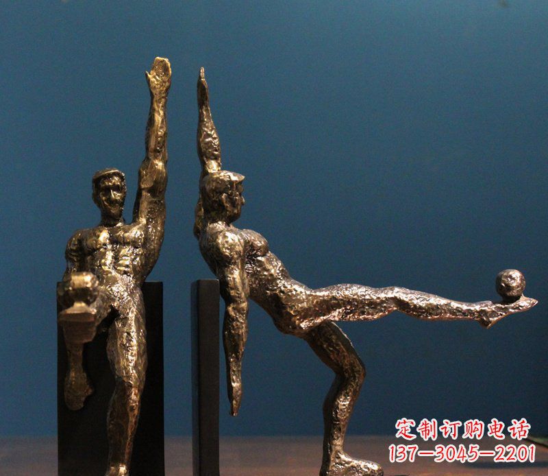 泰州高雅足球形象铜雕