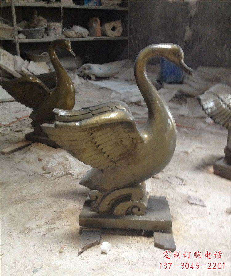 泰州公园天鹅动物铜雕