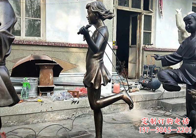 泰州精美女孩铜雕