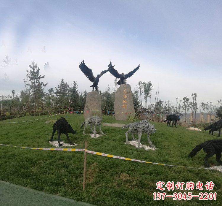 泰州令人惊叹的老鹰雕塑