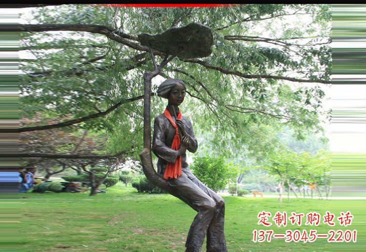 泰州公园铜雕荡秋千美女人物雕塑