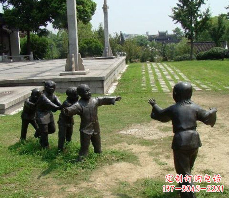 泰州老鹰雕塑,巧妙玩耍、永记美好