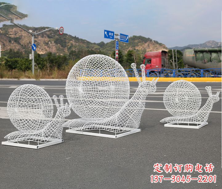 泰州公园蜗牛镂空不锈钢雕塑
