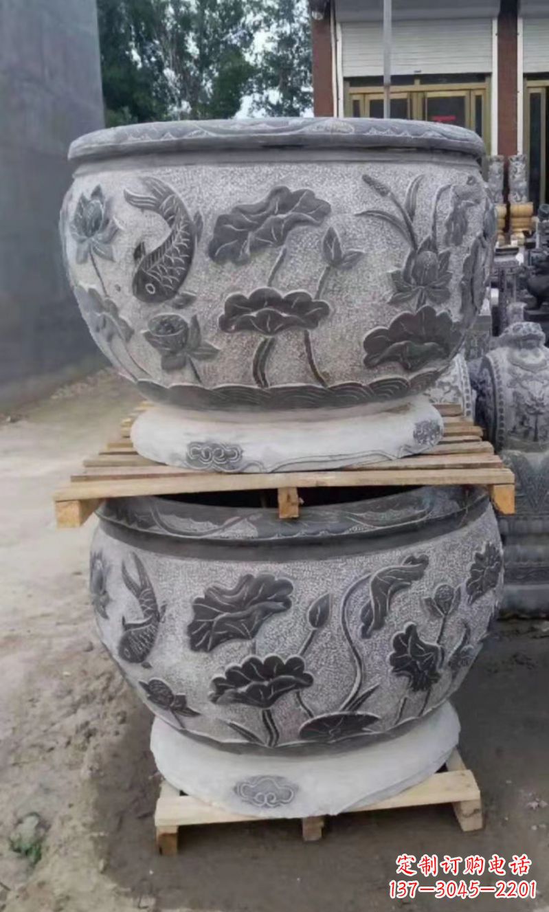 泰州精致的石头水缸雕塑,为您的公园小区增添美丽色彩
