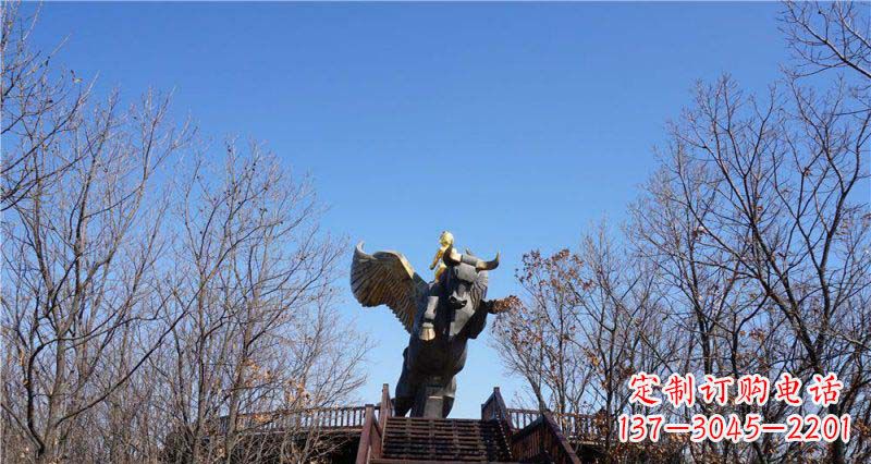 泰州公园站在飞牛上的小男孩景观铜雕