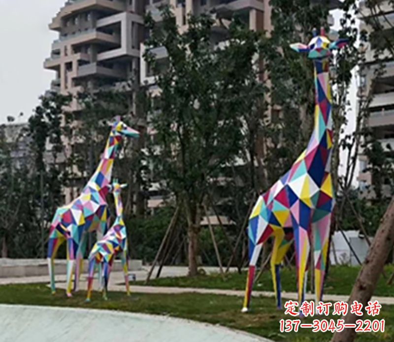 泰州精美高雅的长颈鹿雕塑