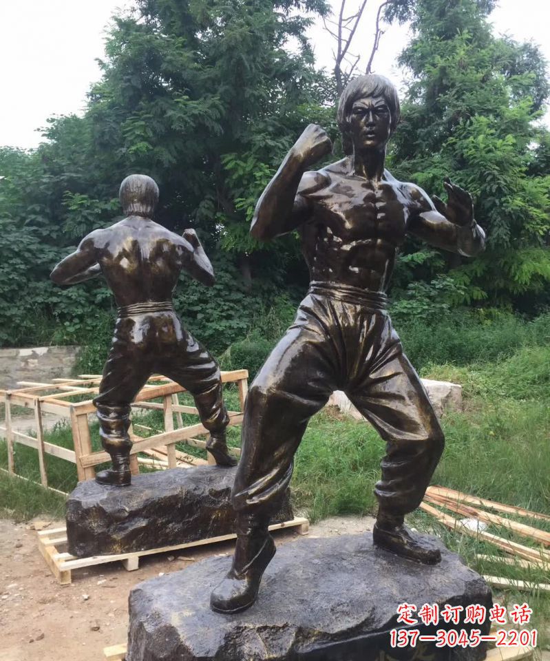 泰州荣耀李小龙,经典之作——“功夫之王”铜雕塑