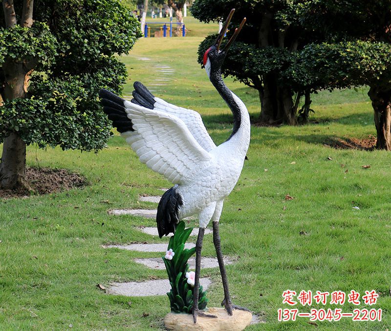 泰州古典仙鹤雕塑,融入神秘风语