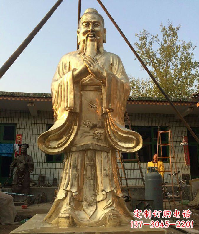 泰州孔子铜雕--象征传统智慧的艺术