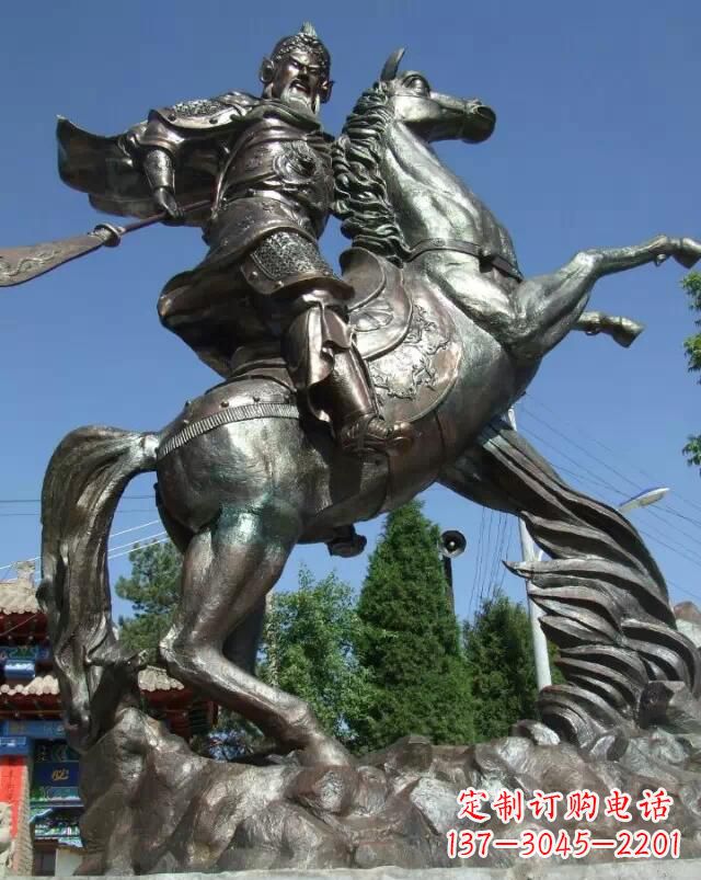 泰州精美绝伦的关公骑马雕塑