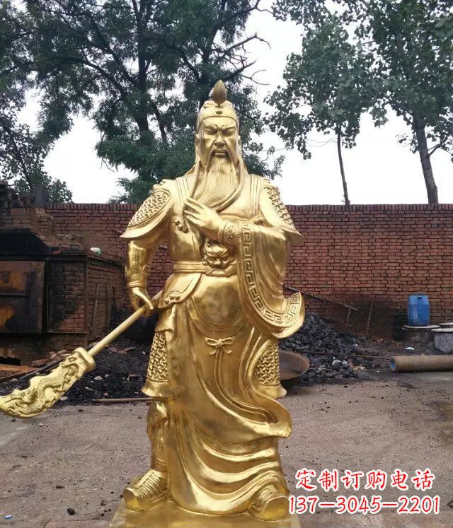 泰州关公提刀武财神铜雕,展现神秘而又令人敬畏的力量