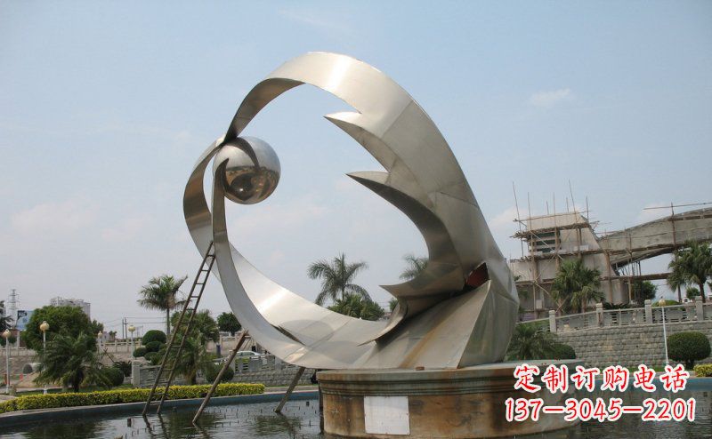 泰州广场不锈钢抽象喷泉雕塑