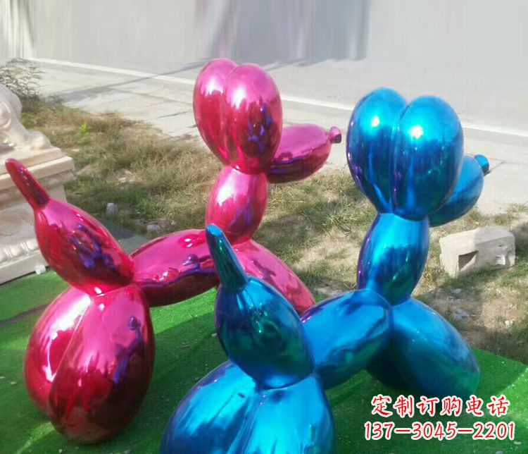 泰州中领雕塑:精美不锈钢小狗雕塑,给您带来温馨的家庭氛围!