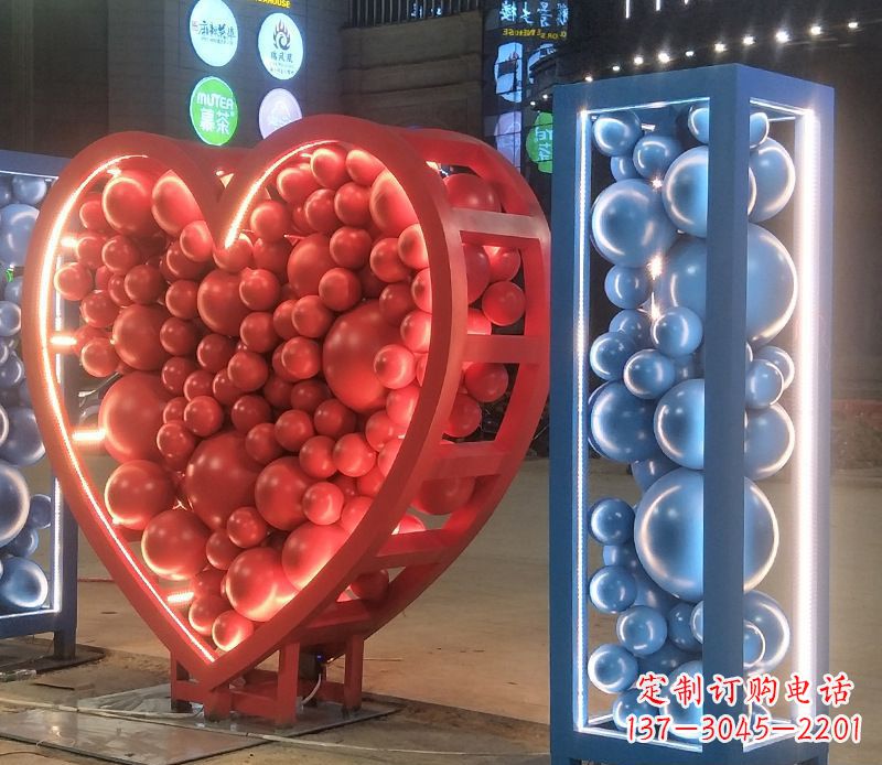 泰州艺术级不锈钢字母雕塑