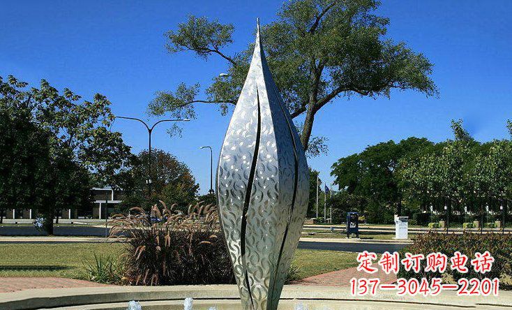泰州广场不锈钢花骨朵喷泉雕塑