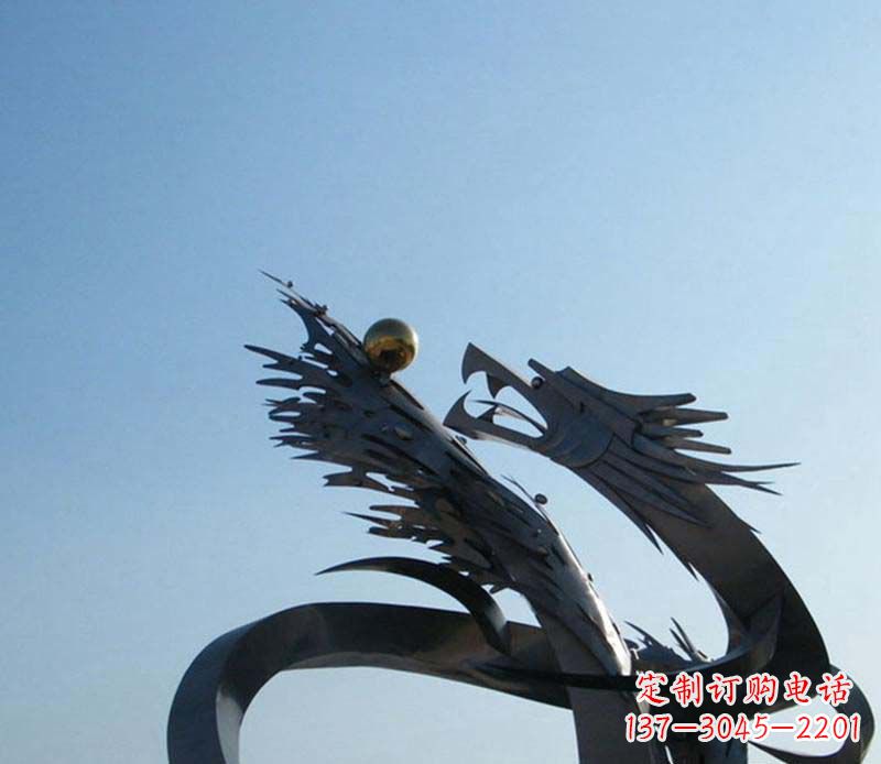 泰州中领雕塑-不锈钢龙吞球抽象雕塑