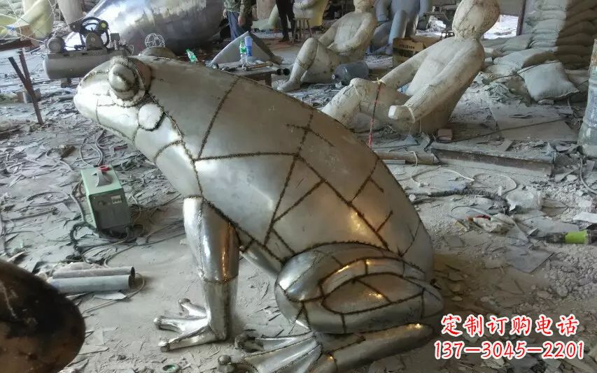 泰州中领雕塑精美不锈钢青蛙动物雕塑